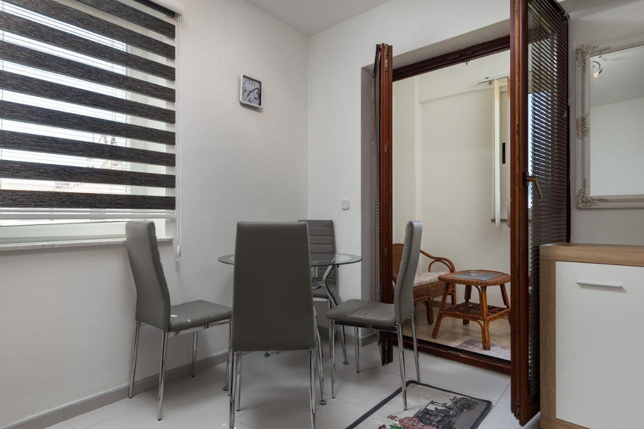 Apartments Smaila 1729 Pula Exterior foto